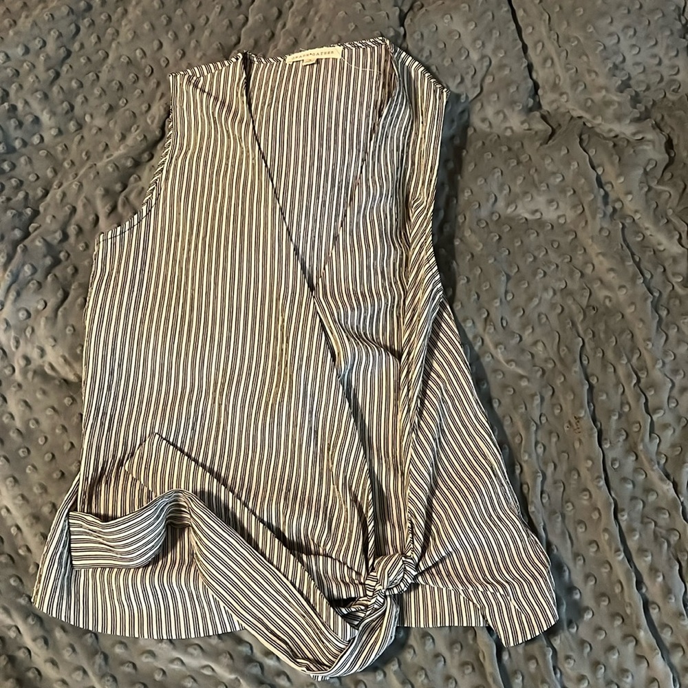 Sleeveless top